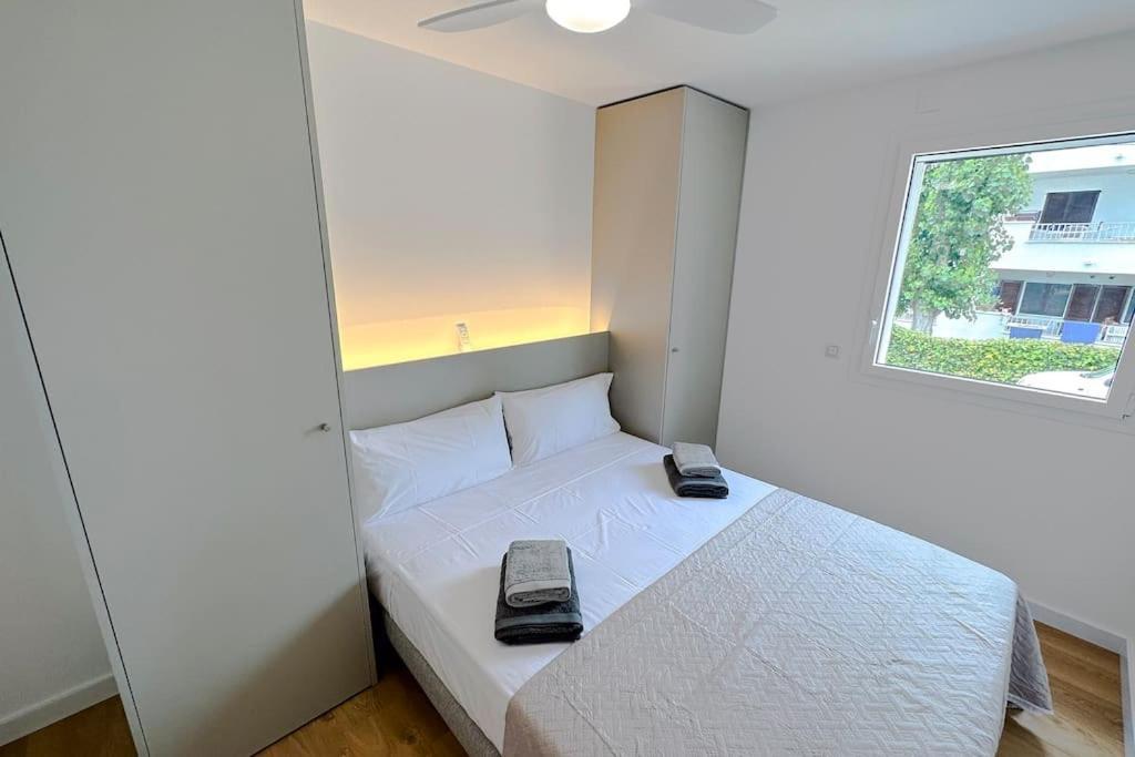 Can Romy Appartement T3 B - A 20M De La Plage De Cala Montgo Л'Аскала Екстер'єр фото